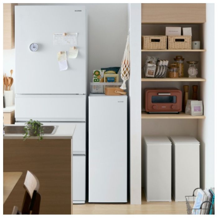 アイリスオーヤマ スリム冷凍庫　80L IUSN-S8D-Wの説明画像3