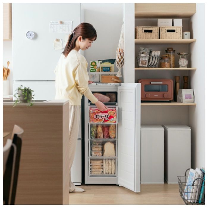 アイリスオーヤマ スリム冷凍庫　80L IUSN-S8D-Wの説明画像6