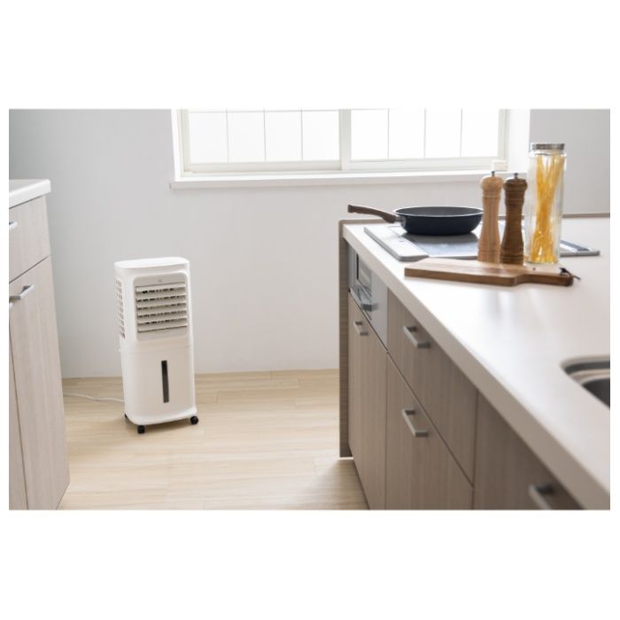 QUADS 上部給水式 大風量冷風扇 QS621 ホワイトの説明画像6