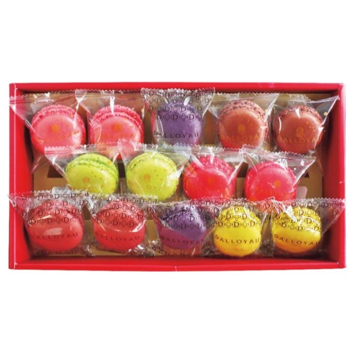 【25WMS30】【お歳暮】「ダロワイヨ」季節のマカロン入り詰合せ-承り締切:2025年12月11日の説明画像2
