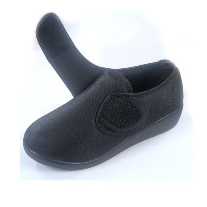 ナフコ 婦人トレーニングシューズ 712 黒 22.5cmの説明画像2